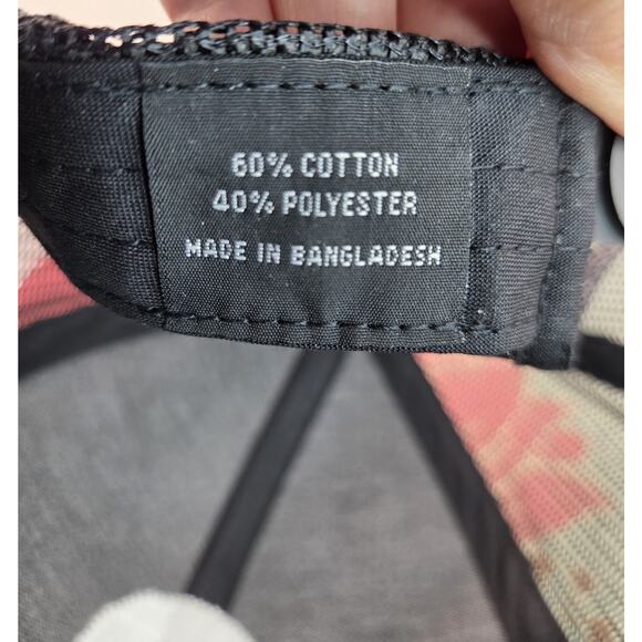 Travis Mathew Golf Patch Trucker Snapback Hat Cap One Size Black Cotton Poly - Picture 7 of 7